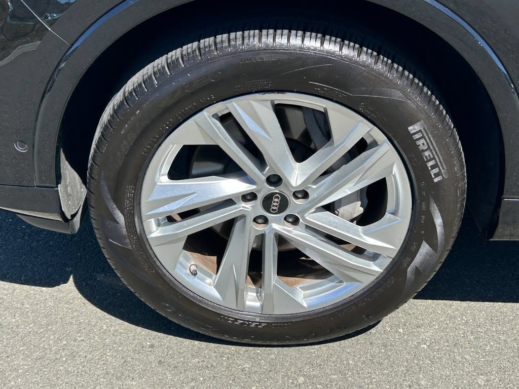 Used 2022 Audi Q7 3.0T Premium Plus AWD/4WD image 9