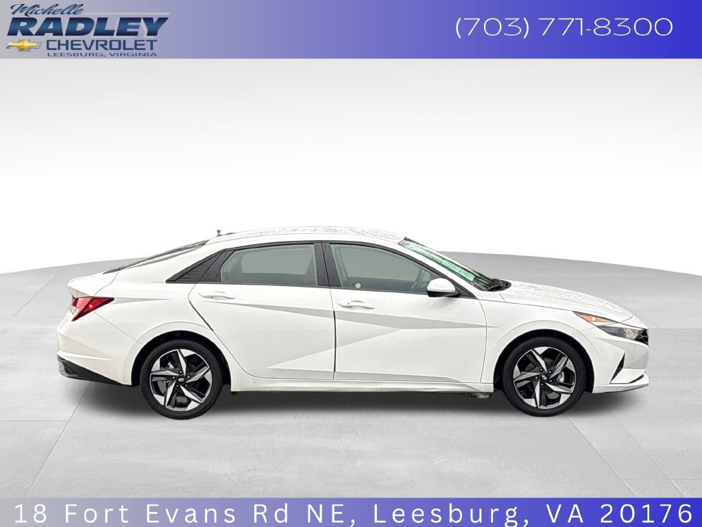 Used 2023 Hyundai Elantra SEL w/ Convenience Package FWD image 7