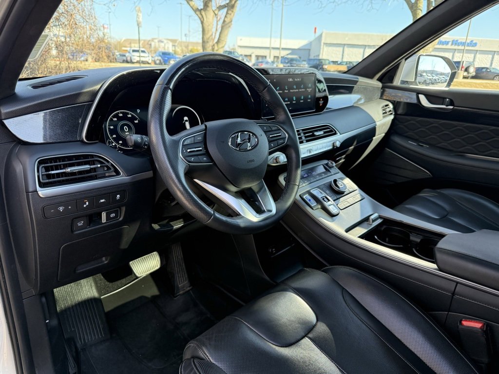 Used 2022 Hyundai Palisade Calligraphy image 9