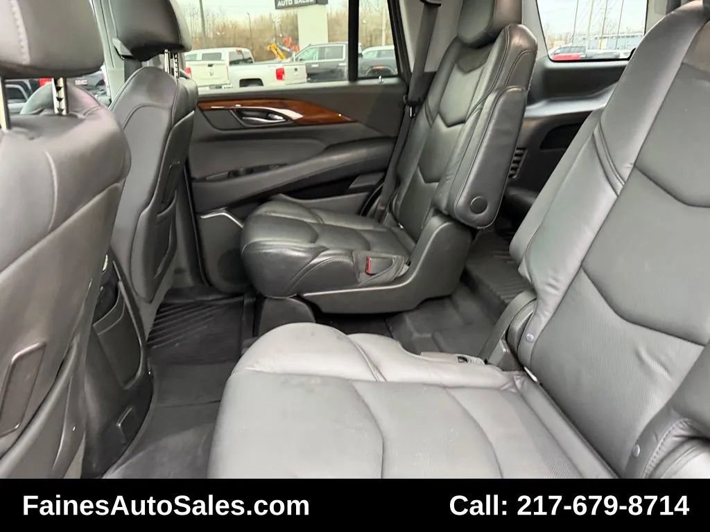 Used 2018 Cadillac Escalade Premium Luxury image 40