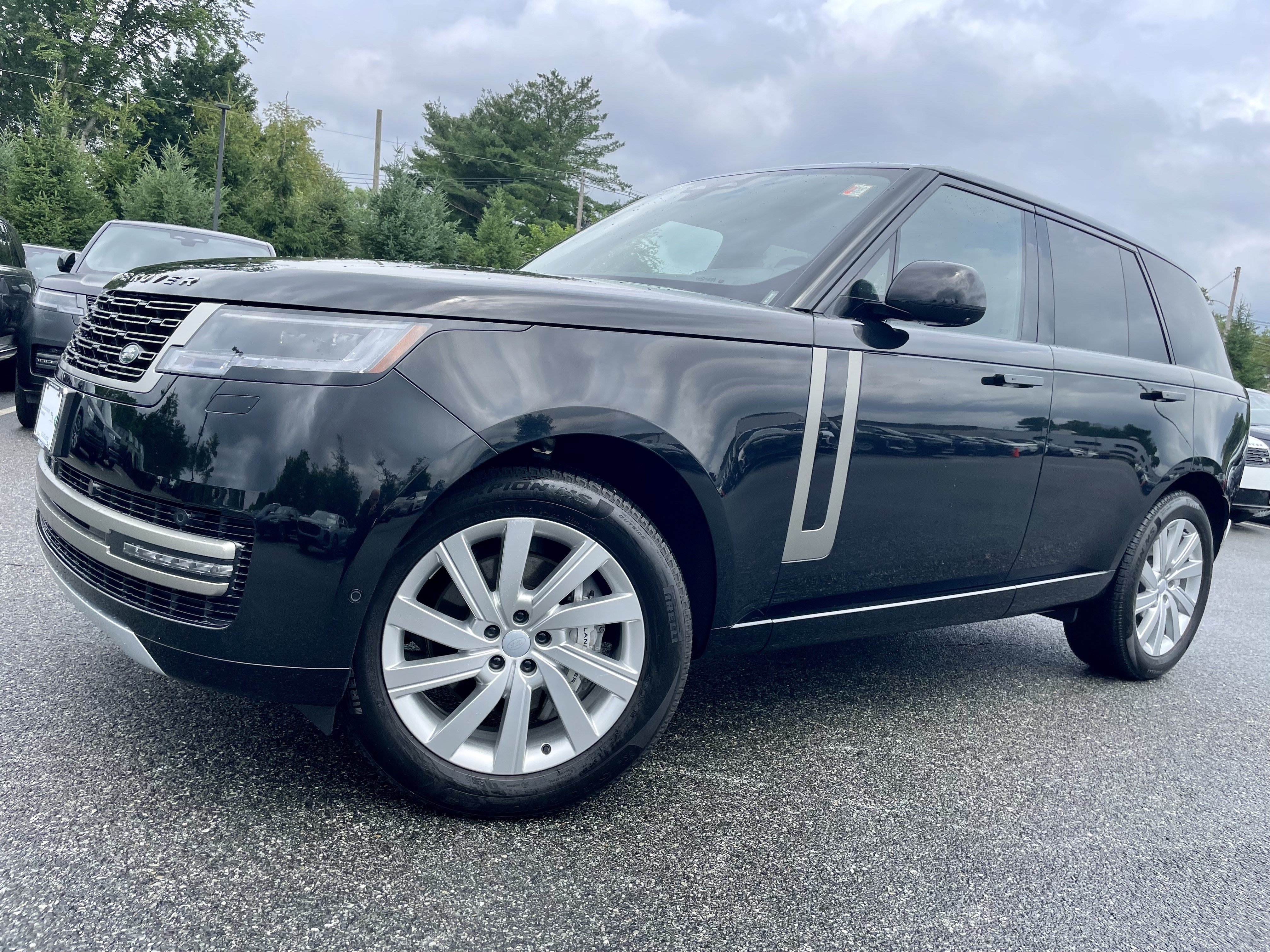 Used 2025 Land Rover Range Rover SE AWD/4WD image 35