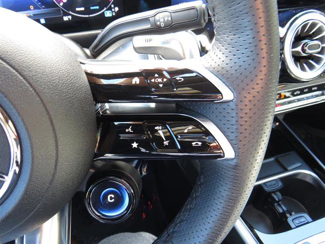 Used 2025 Mercedes-Benz GLB 35 AMG 4MATIC image 13