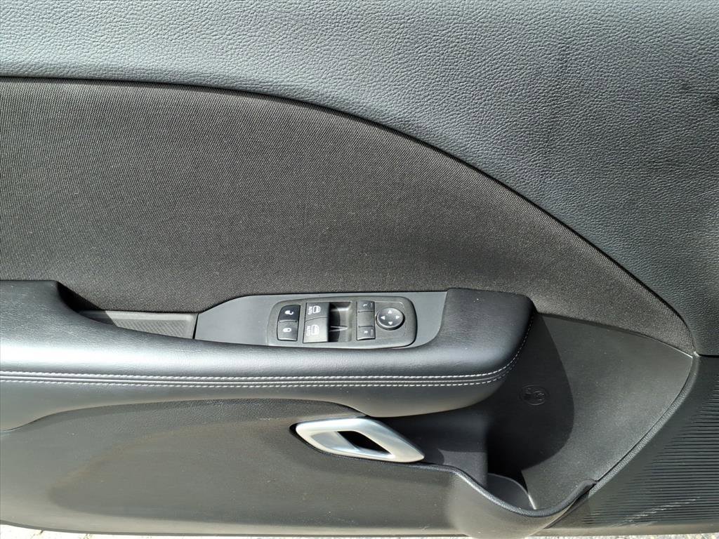 Used 2022 Dodge Challenger R/T w/ Blacktop Package image 17