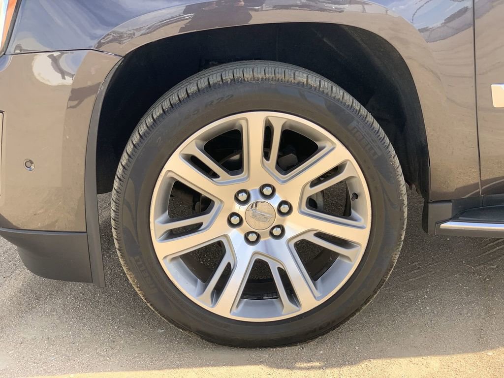 Certified 2018 Cadillac Escalade Luxury image 31