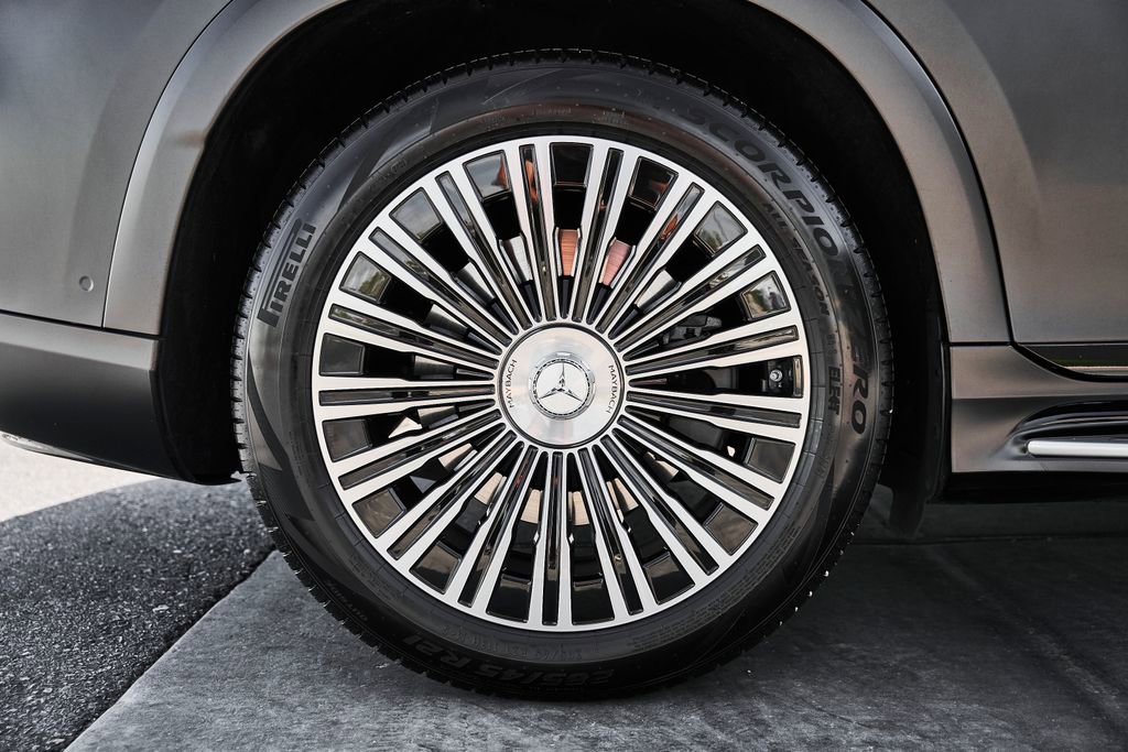 Used 2024 Mercedes-Benz Maybach EQS 680 4MATIC image 24