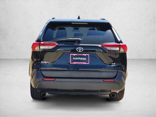 Used 2021 Toyota RAV4 LE image 7