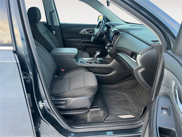 Used 2021 Chevrolet Traverse LT image 15