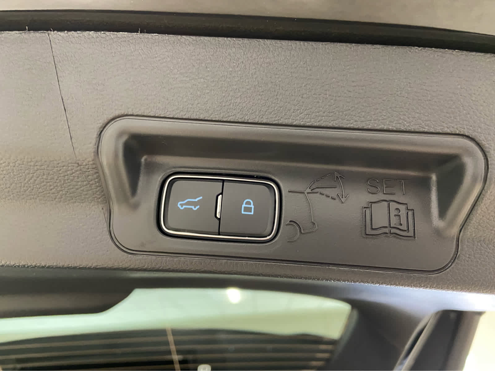 New 2025 Ford Explorer ST image 9