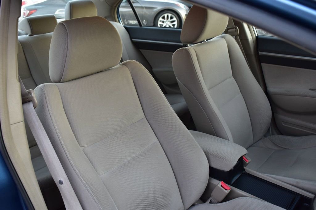 Used 2010 Honda Civic Hybrid Sedan image 18