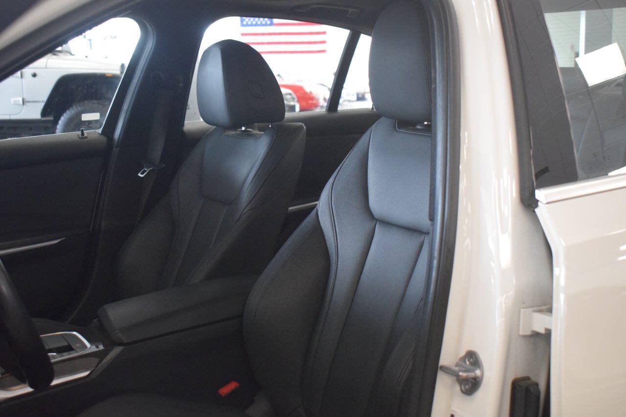 Used 2019 BMW 330i Sedan w/ Driving Assistance Package RWD image 48
