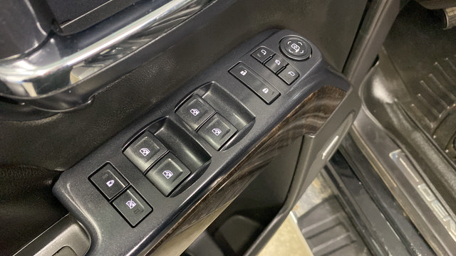 Used 2014 GMC Sierra 1500 Denali w/ Driver Alert Package AWD/4WD image 21