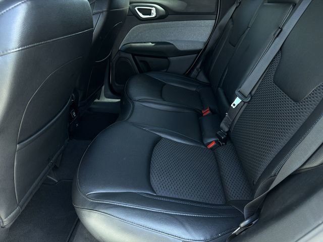 Used 2024 Jeep Compass Latitude image 20