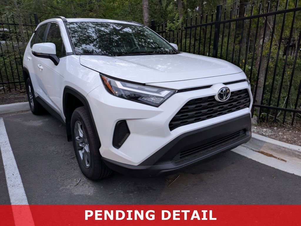 Used 2025 Toyota RAV4 XLE w/ Convenience Package image 1