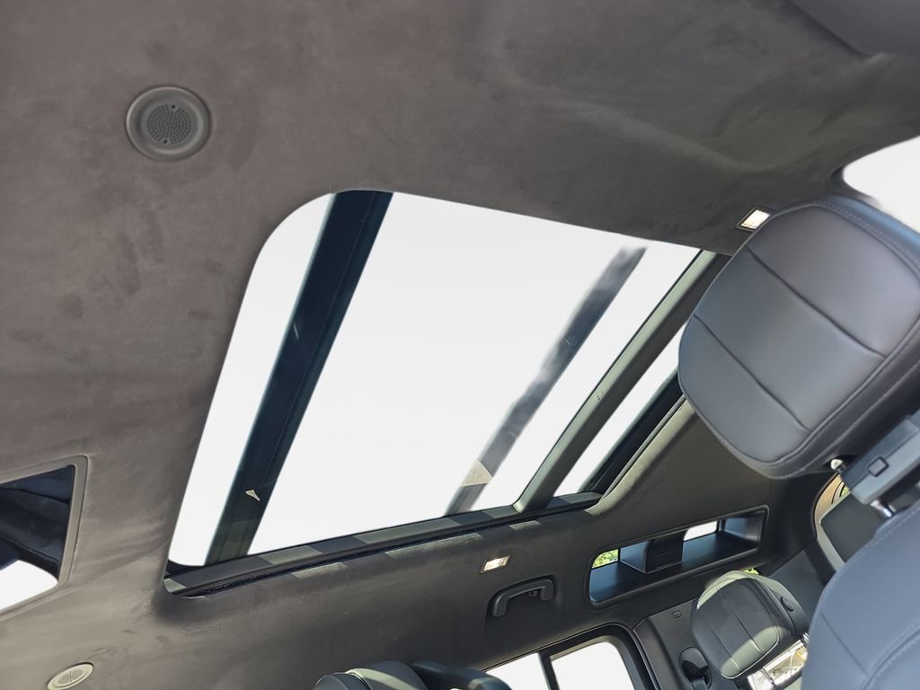 New 2026 Land Rover Defender 110 X image 30