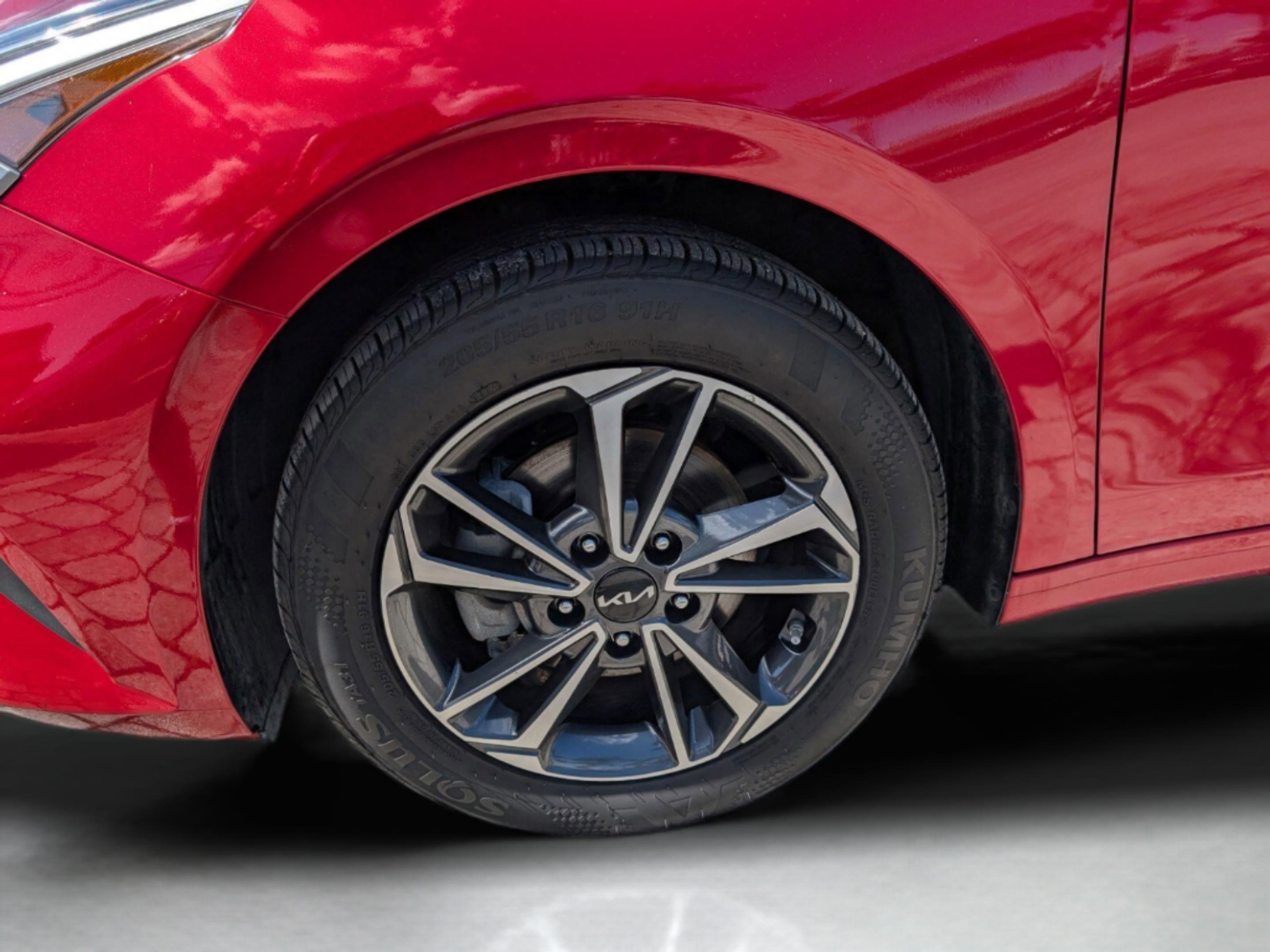 Used 2024 Kia Forte LXS FWD image 25