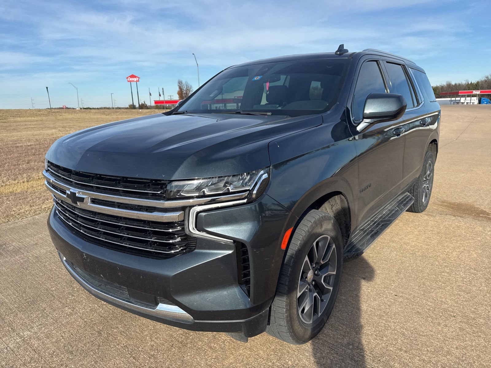 Used 2021 Chevrolet Tahoe LT image 3