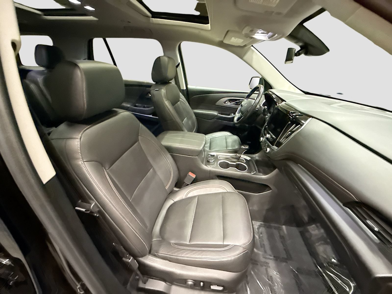 Used 2020 Chevrolet Traverse RS AWD/4WD image 34
