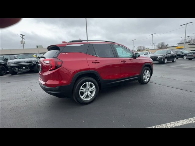 Certified 2023 GMC Terrain SLE w/ Driver Convenience Package image 8