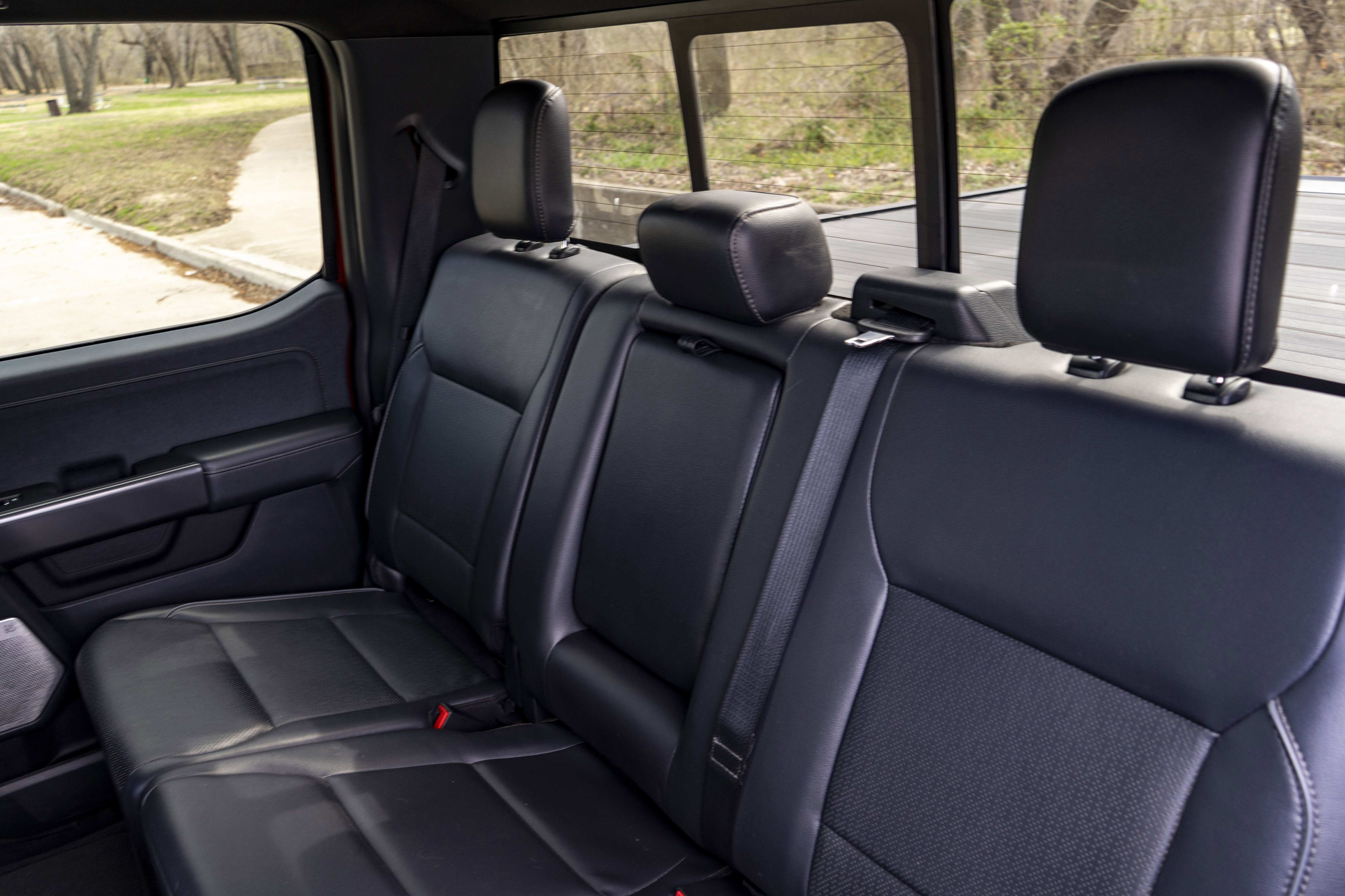 Used 2024 Ford F150 Lariat w/ Equipment Group 502A High image 19