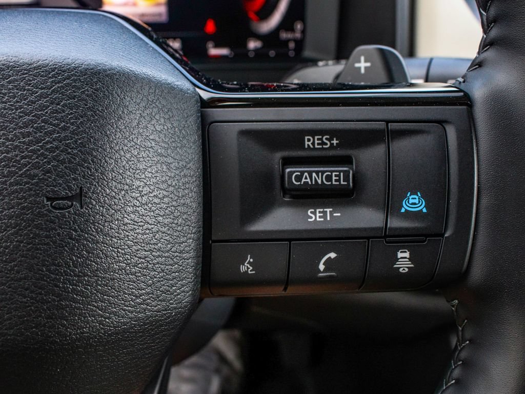 Used 2025 Nissan Rogue SL w/ SL Premium Package AWD/4WD image 29