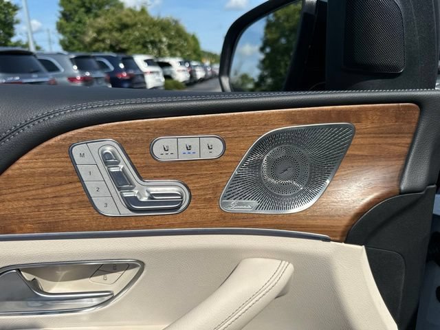 Used 2025 Mercedes-Benz GLS 450 4MATIC image 21
