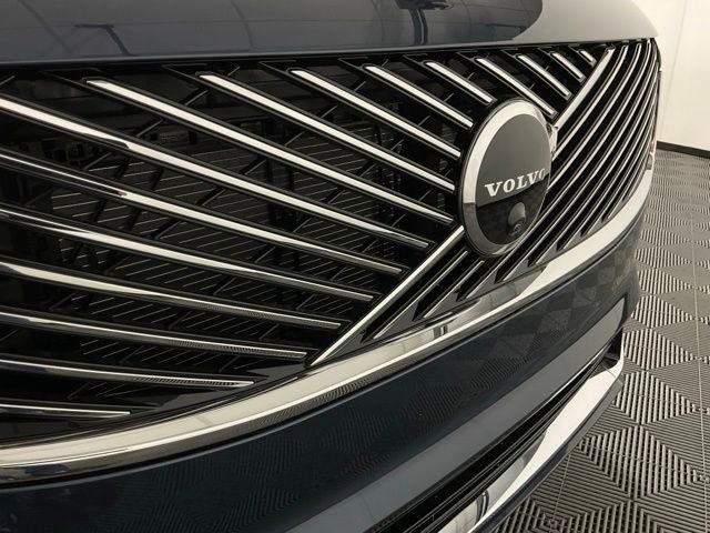 New 2026 Volvo XC90 B5 Plus image 9