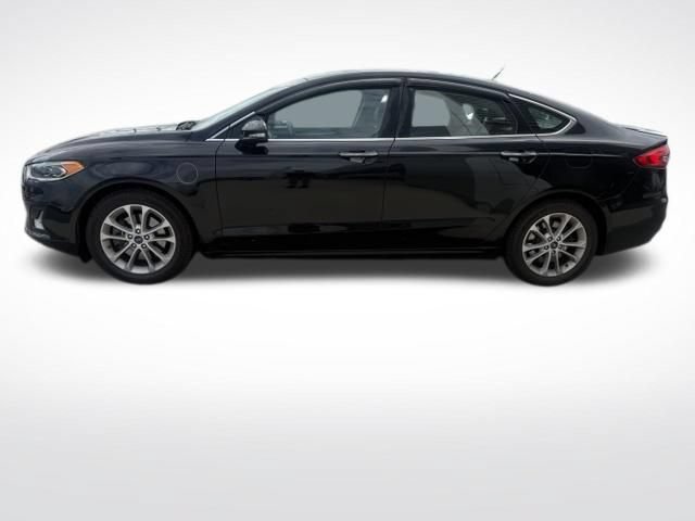 Used 2019 Ford Fusion Energi Titanium FWD image 9