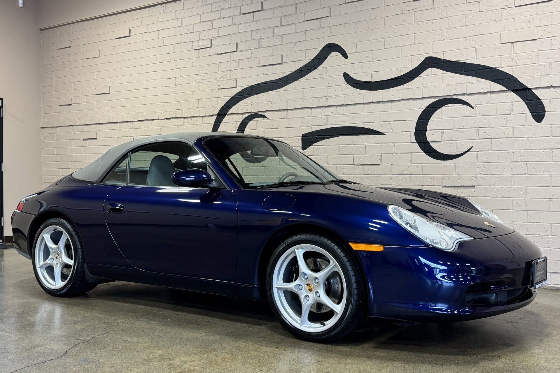 Used 2002 Porsche 911 Carrera image 2
