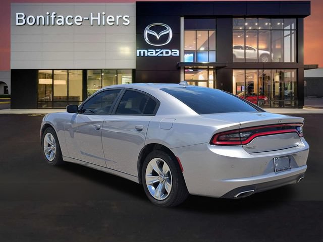 Used 2018 Dodge Charger SXT Plus RWD image 3