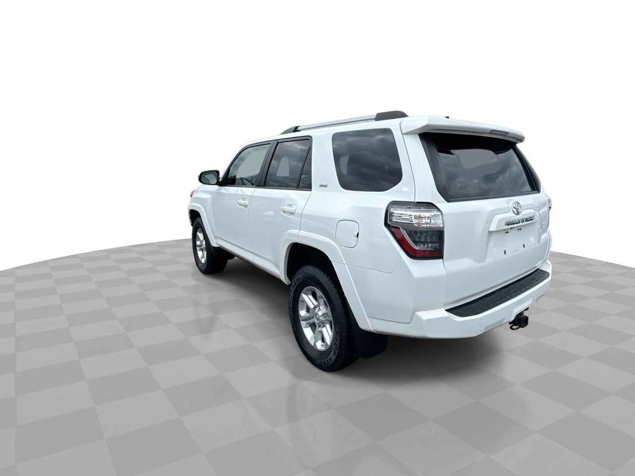 Used 2021 Toyota 4Runner SR5 AWD/4WD image 6