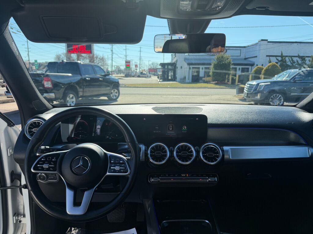 Used 2022 Mercedes-Benz GLB 250 4MATIC image 18