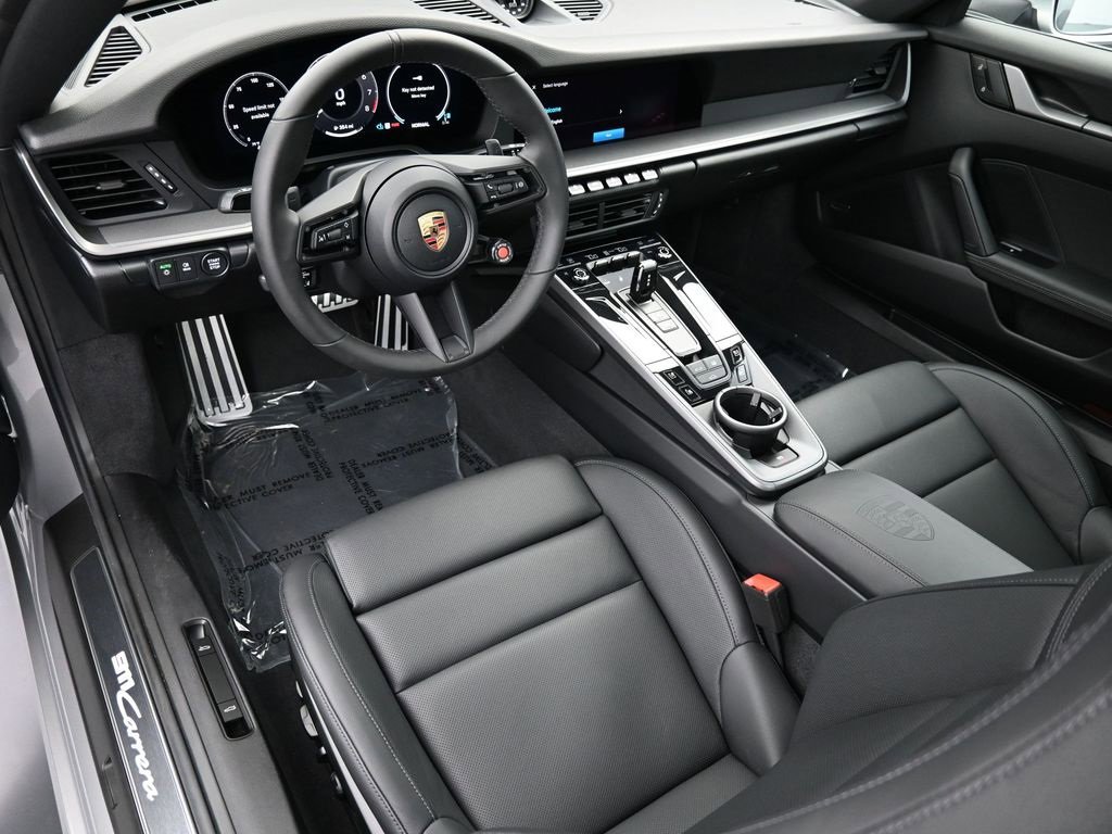 Certified 2025 Porsche 911 Carrera image 4