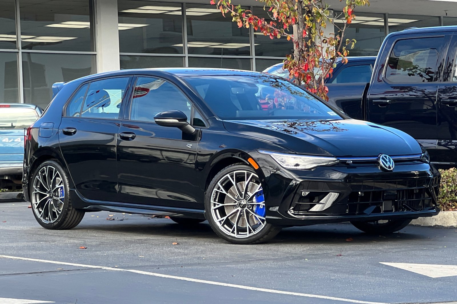 New 2026 Volkswagen Golf image 2