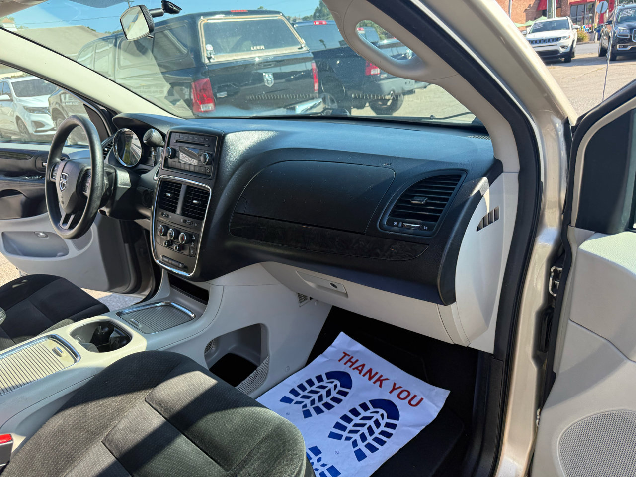 Used 2016 Dodge Grand Caravan SXT image 64