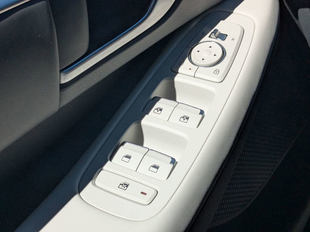 Used 2025 Hyundai Sonata SEL image 12