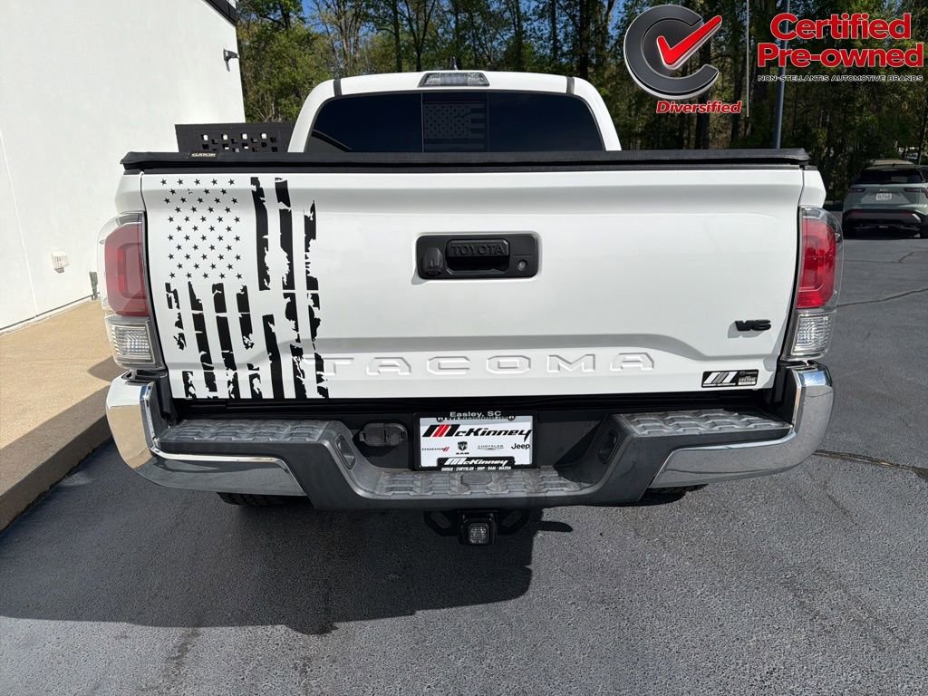 Used 2020 Toyota Tacoma TRD Off-Road AWD/4WD image 13
