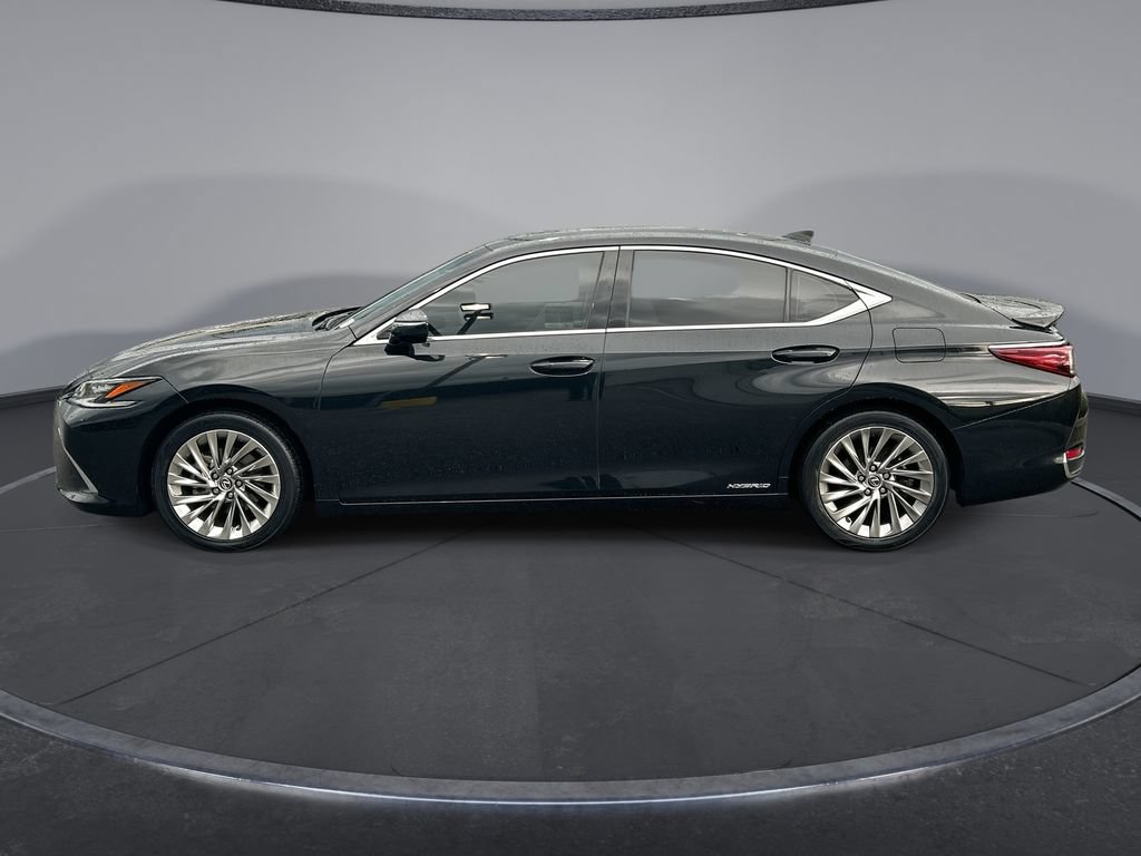 Used 2022 Lexus ES 300h Ultra Luxury w/ Accessory Package 2 FWD image 15