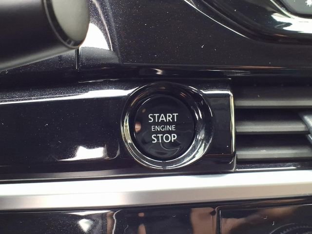 Used 2025 Nissan Pathfinder SV AWD/4WD image 12