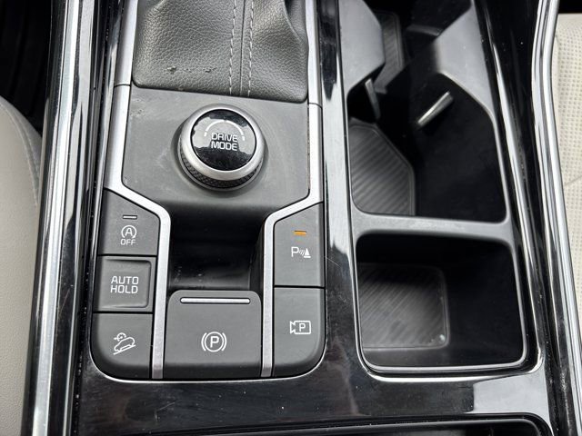 Used 2025 Kia Sorento SX image 38