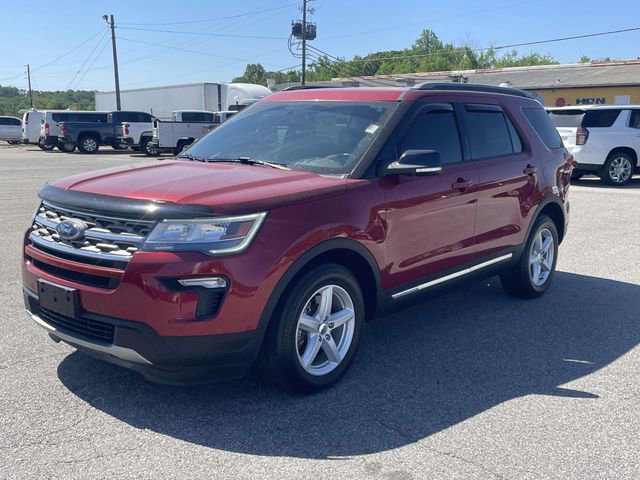 Used 2018 Ford Explorer XLT w/ Equipment Group 202A FWD image 9