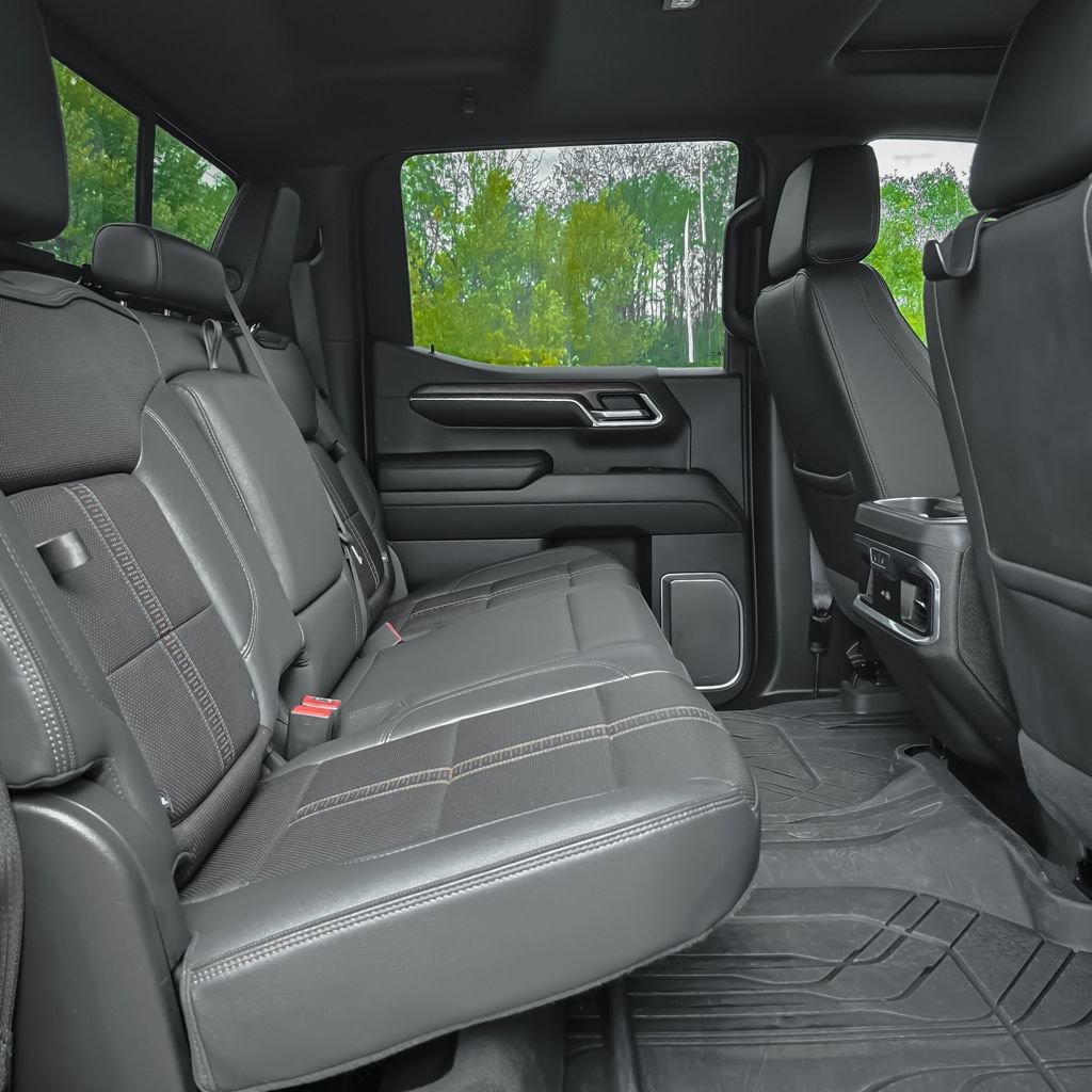 Used 2024 Chevrolet Silverado 1500 High Country w/ High Country Premium Package image 37