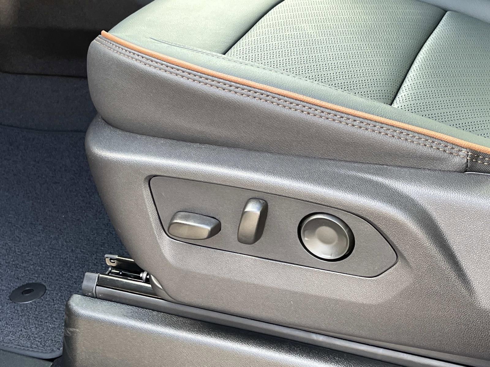 New 2026 GMC Yukon AT4 image 27