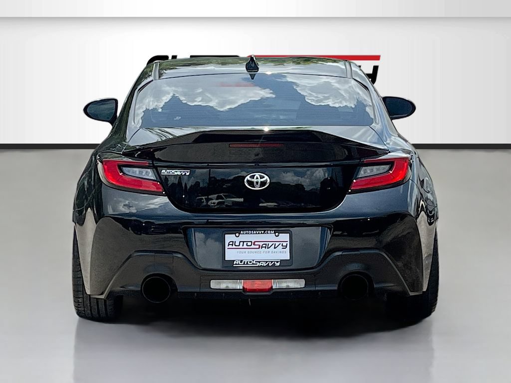 Used 2023 Toyota GR86 Premium w/ ALL Weather Mat Package (TMS) RWD image 6