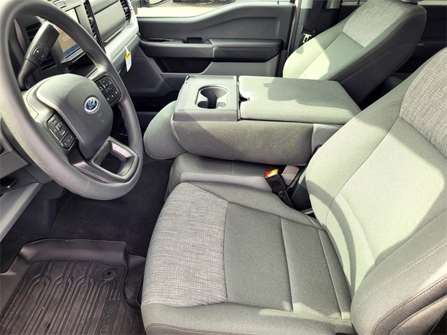 New 2025 Ford F250 XLT image 7