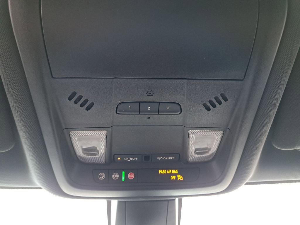 Used 2020 Chevrolet Blazer RS image 37