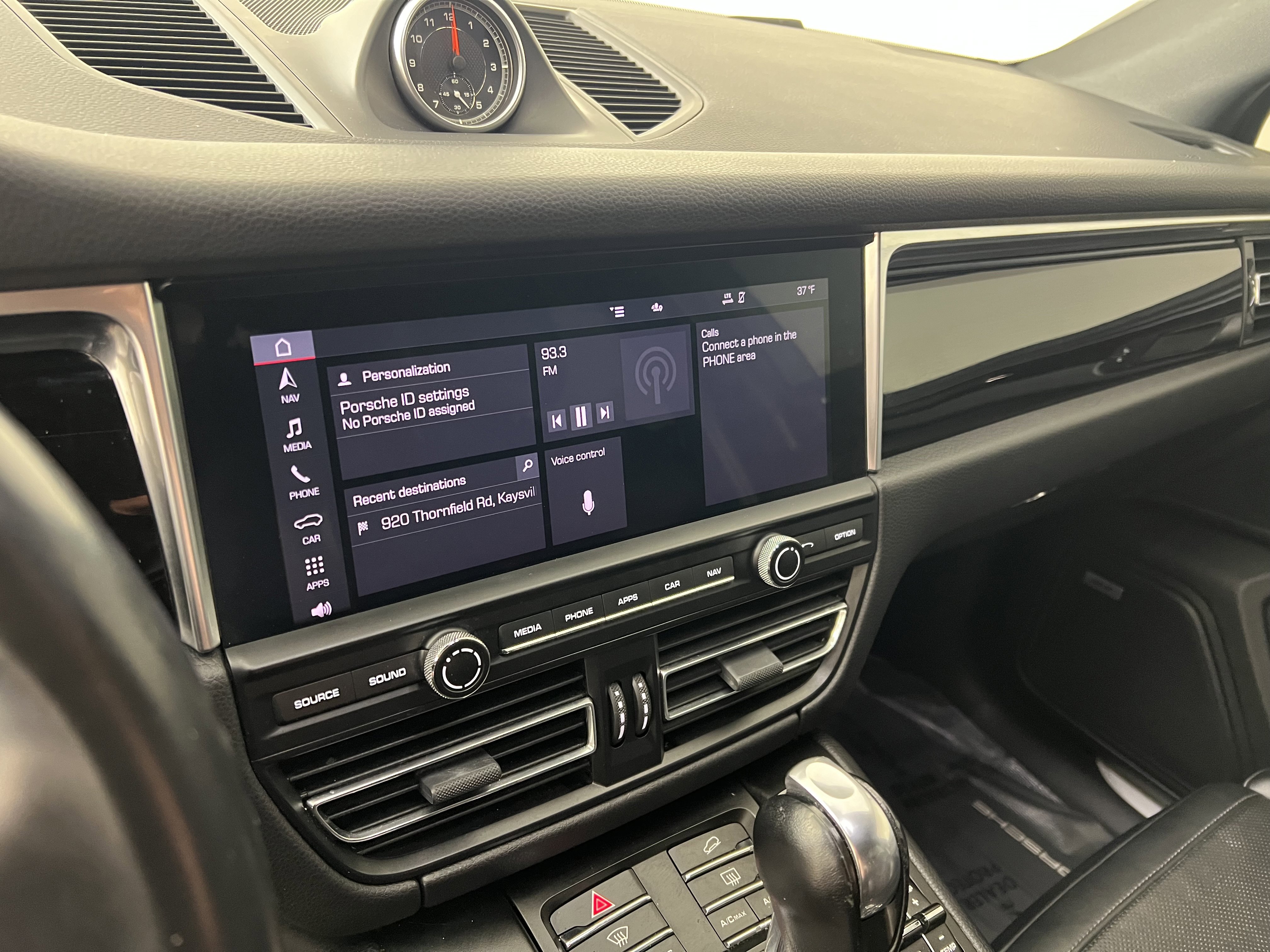 Used 2020 Porsche Macan S image 28