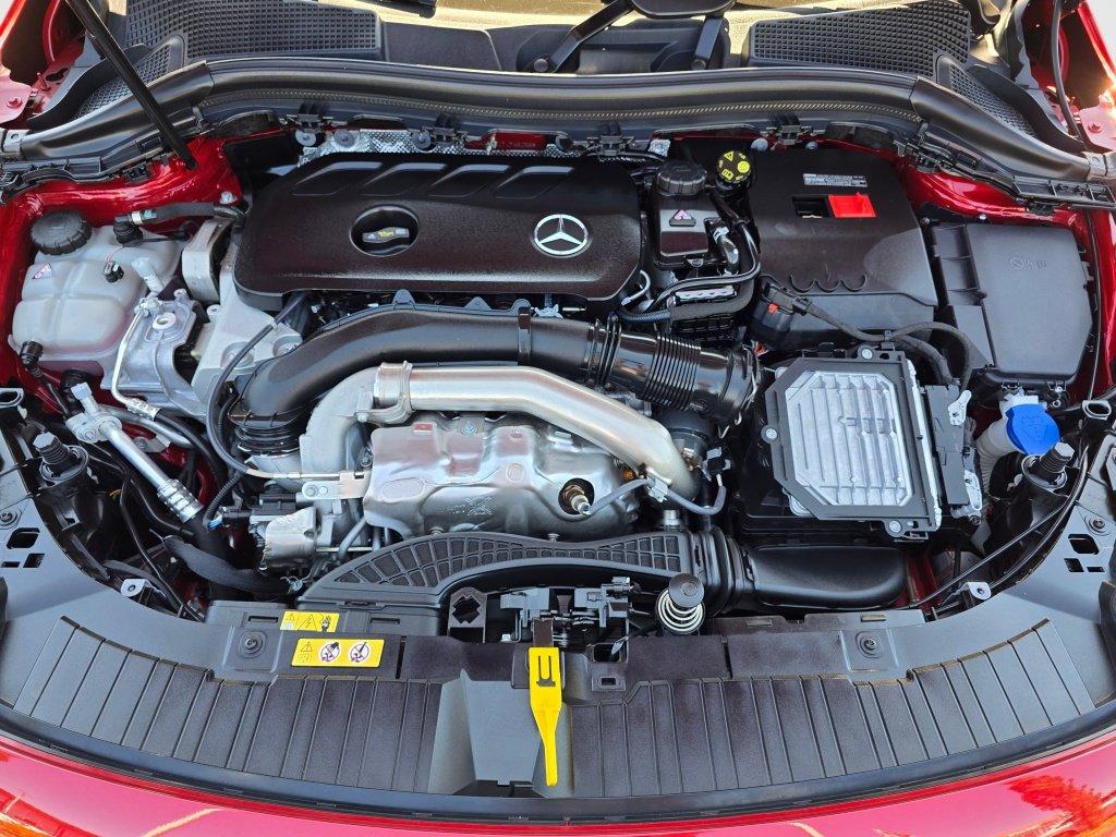 Used 2026 Mercedes-Benz GLA 250 4MATIC image 11