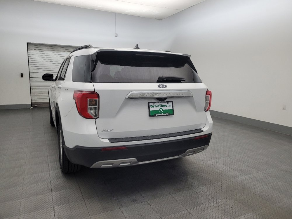 Used 2023 Ford Explorer XLT w/ Equipment Group 202A RWD image 6