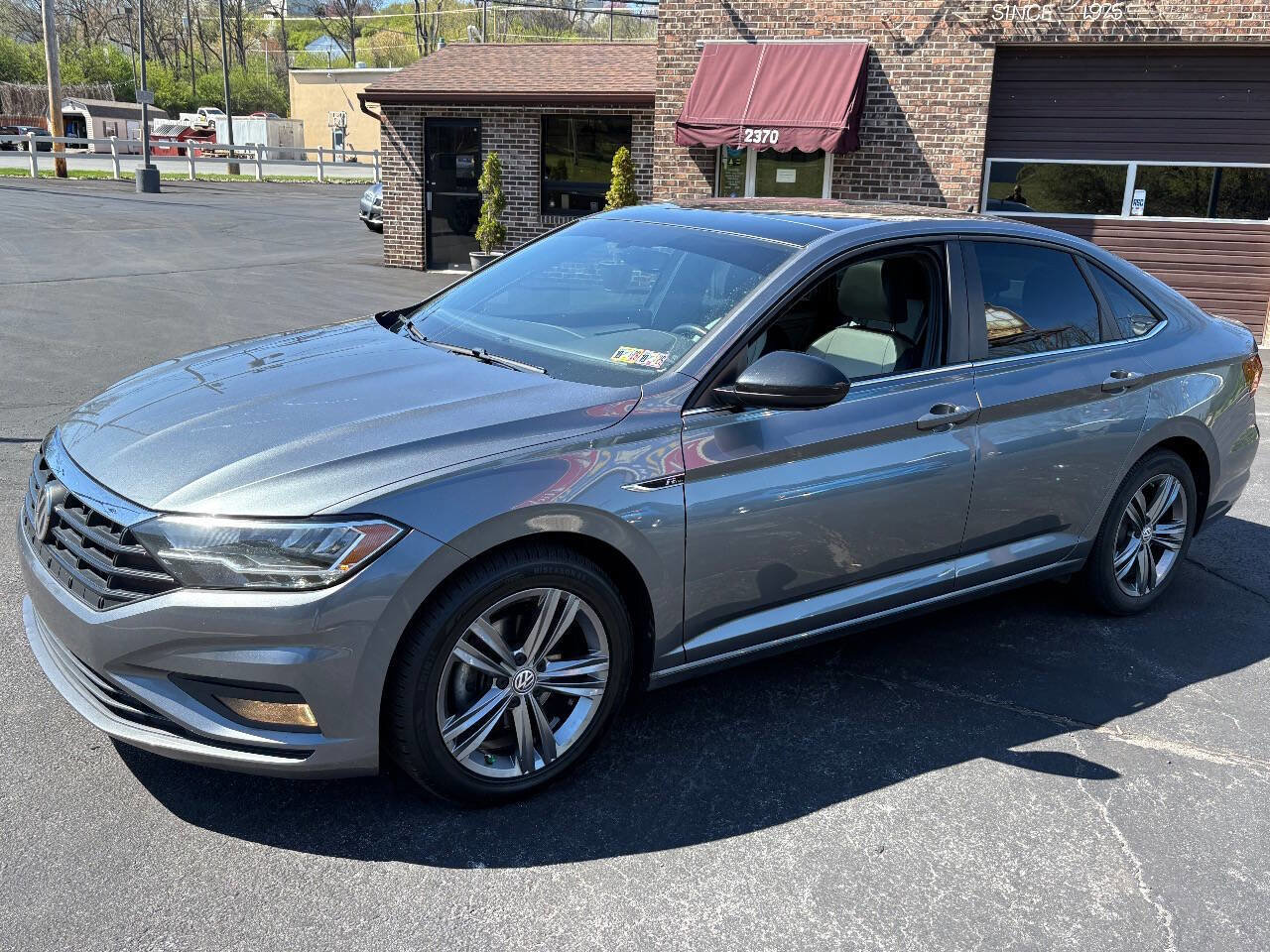 Used 2020 Volkswagen Jetta R-Line image 8