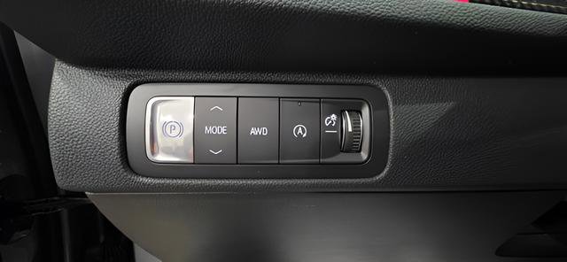 New 2026 Chevrolet Traverse High Country image 16